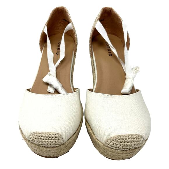 Torrid Size 9.5 WW Wedge White Espadrille Cottagecore Lace Up Ankle 4.5" Heel - Picture 10 of 10